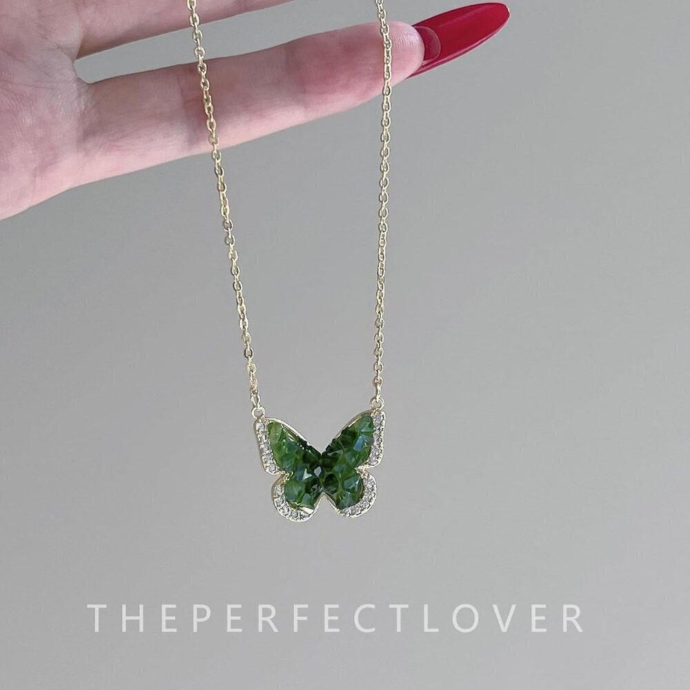 🆕Women Green Stunning Butterfly Pendant Plated Brass Elegant Crystals Necklace - Picture 3 of 9